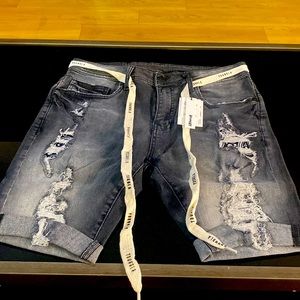 Young LA bandanna ripped jean shorts, size 32